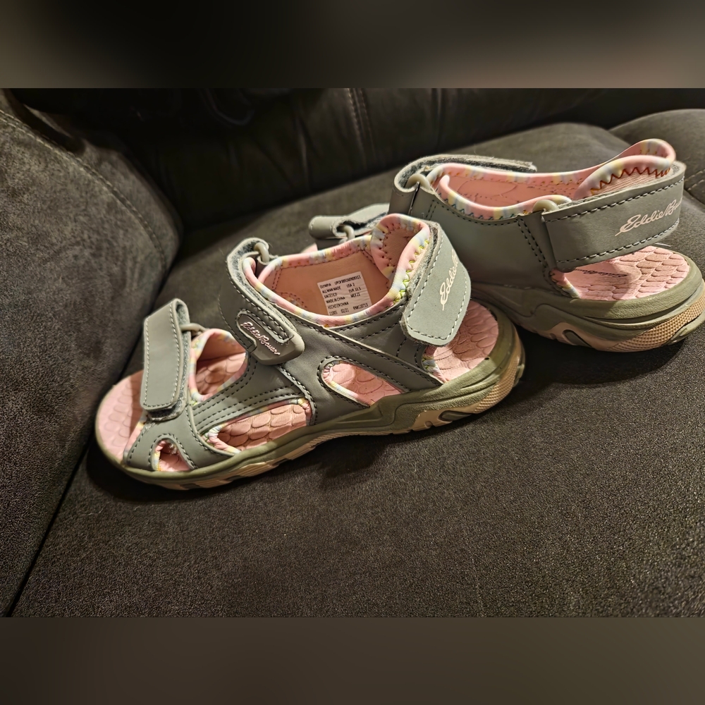 Eddie Bauer OLYMPIA PINK GRAY SANDALS w adjustable Velcro Straps sz2